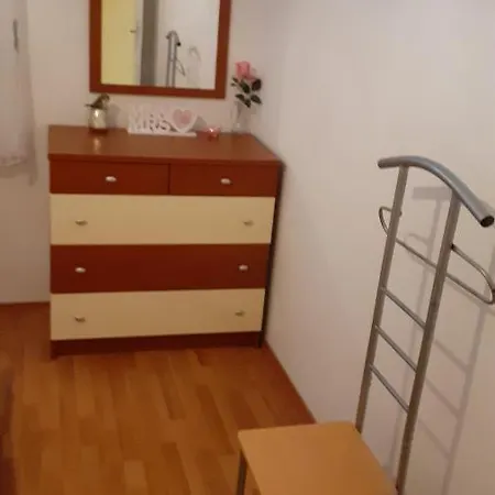 Apartment Apartman Madi *